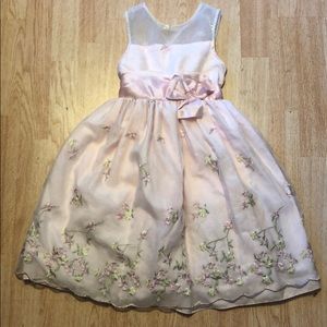 Jona Michelle, flowery dress